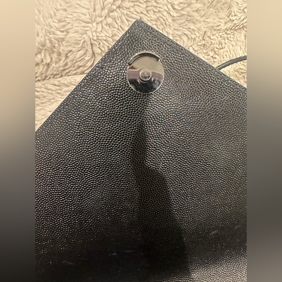 Saint Laurent Large Envelope Calfskin Leather shoulder Bag - Picture 7 of 12